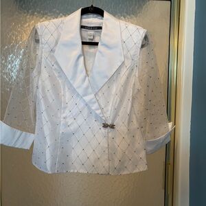 Leslie Fay White Blouse
